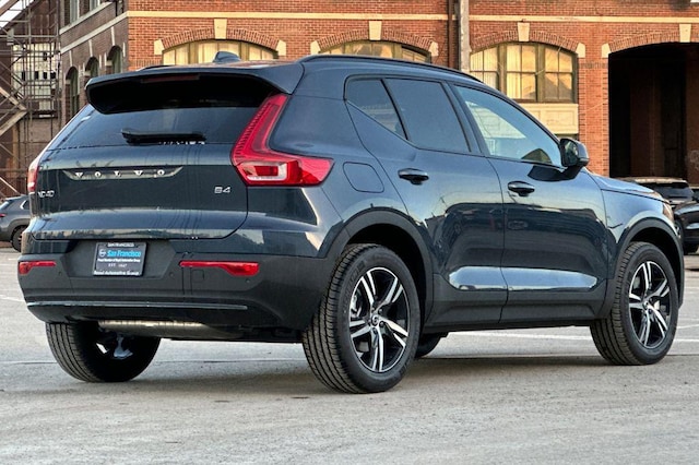 2026 Volvo XC40