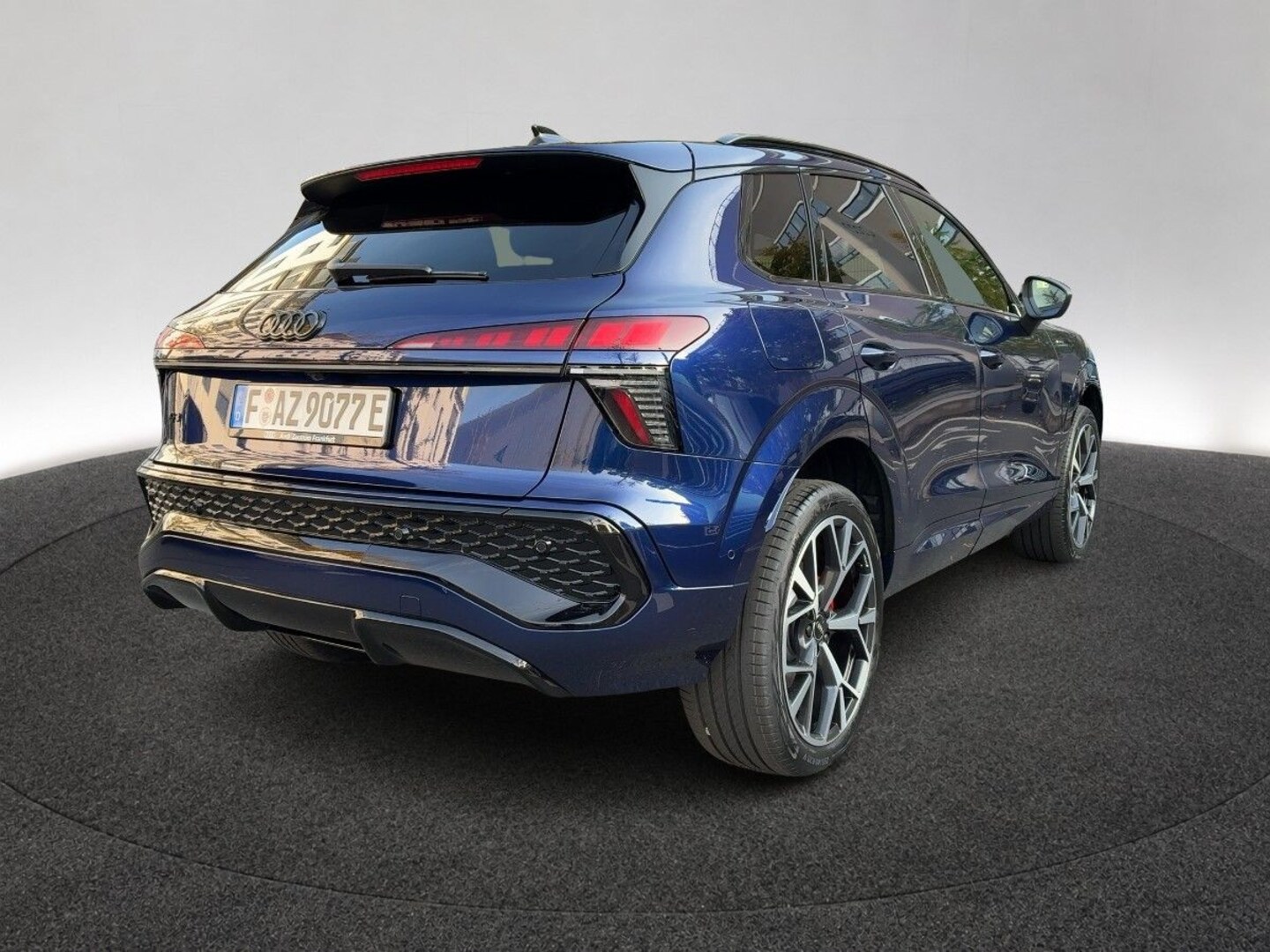 Bild über Audi Q3 SUV e-hybrid e-hybrid 200 kW S tronic - für weitere Informationen kontaktieren Sie den Audi Partner