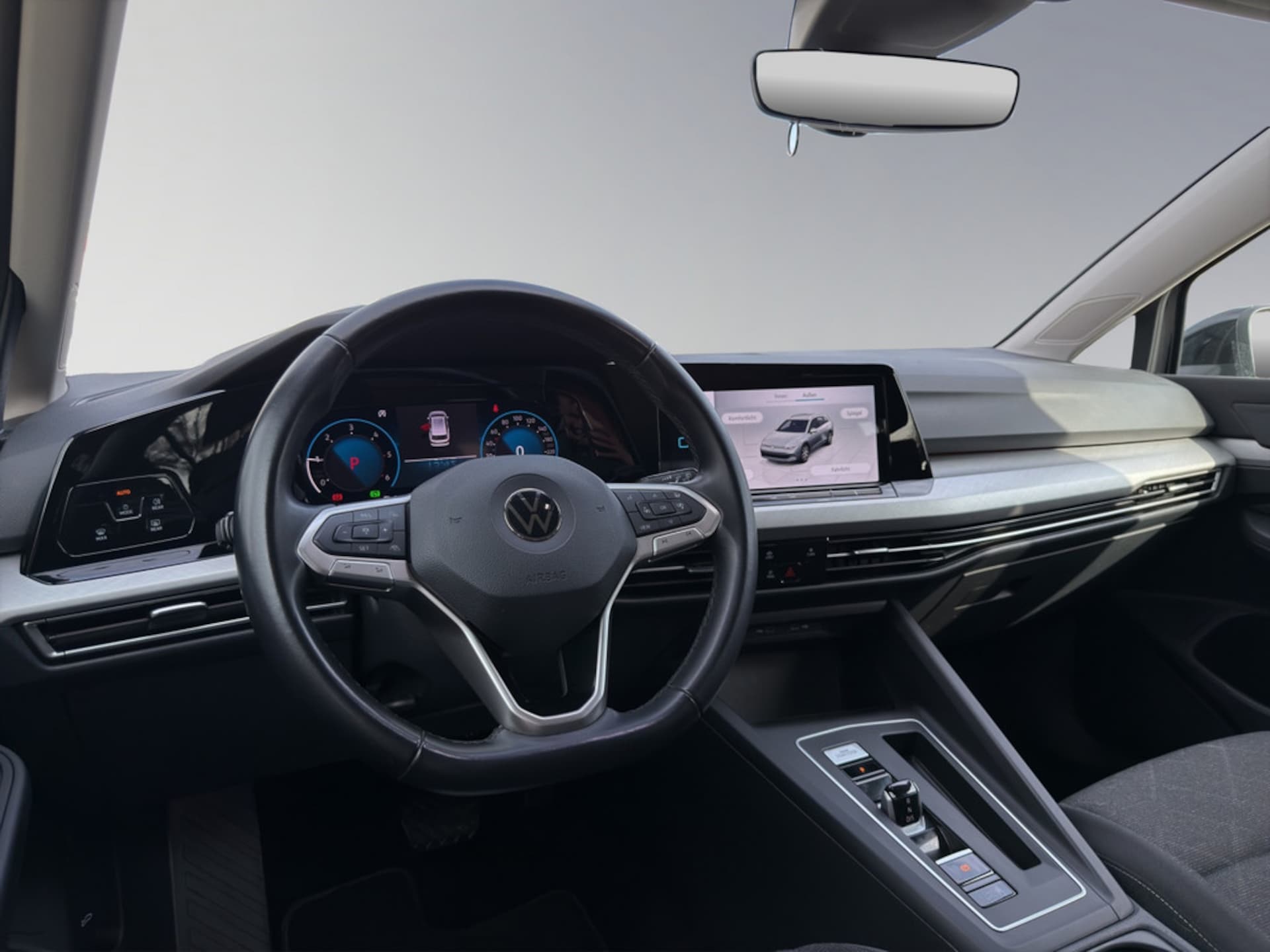 Volkswagen Golf Variant Life