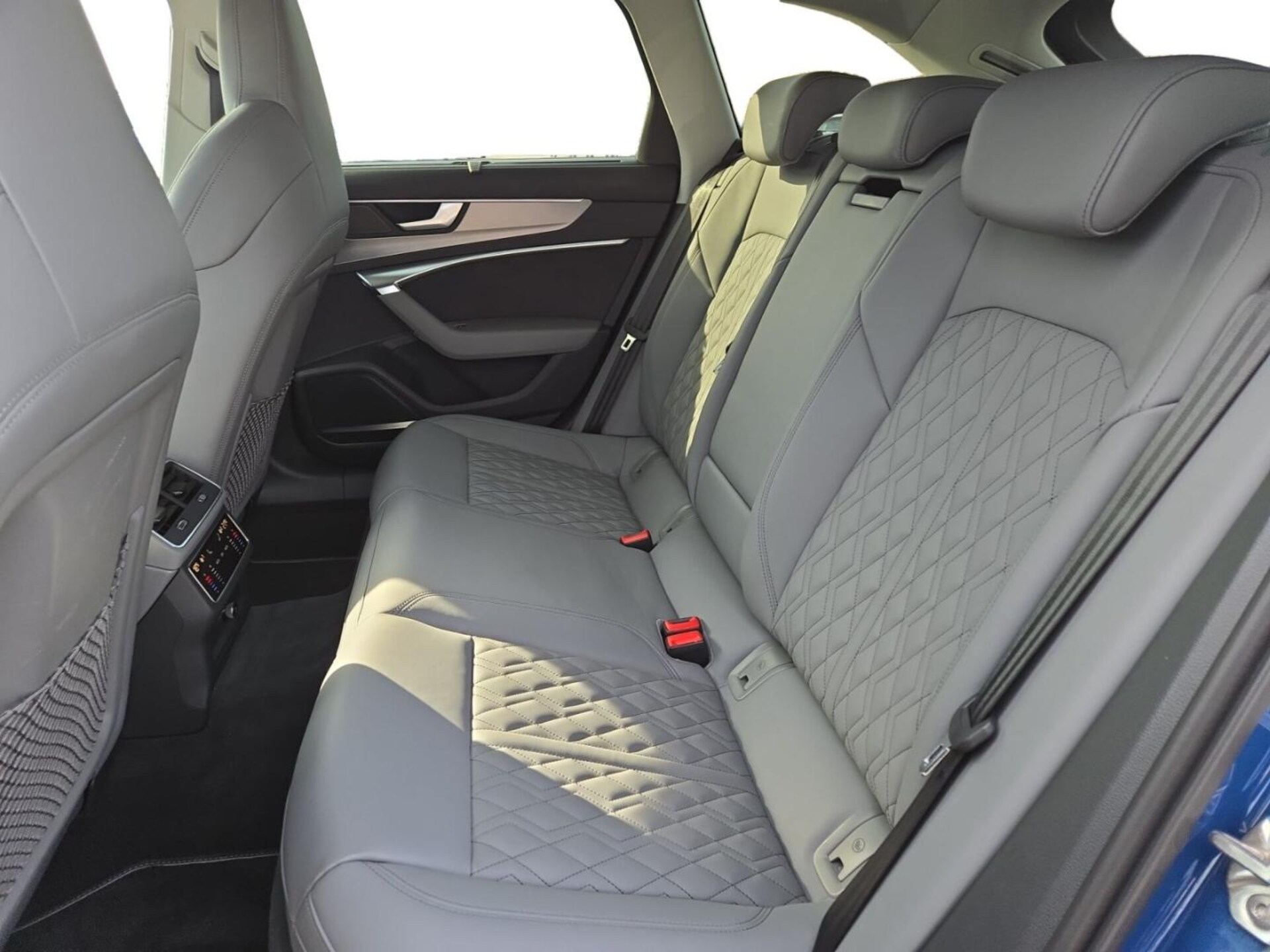 Audi S6 Avant