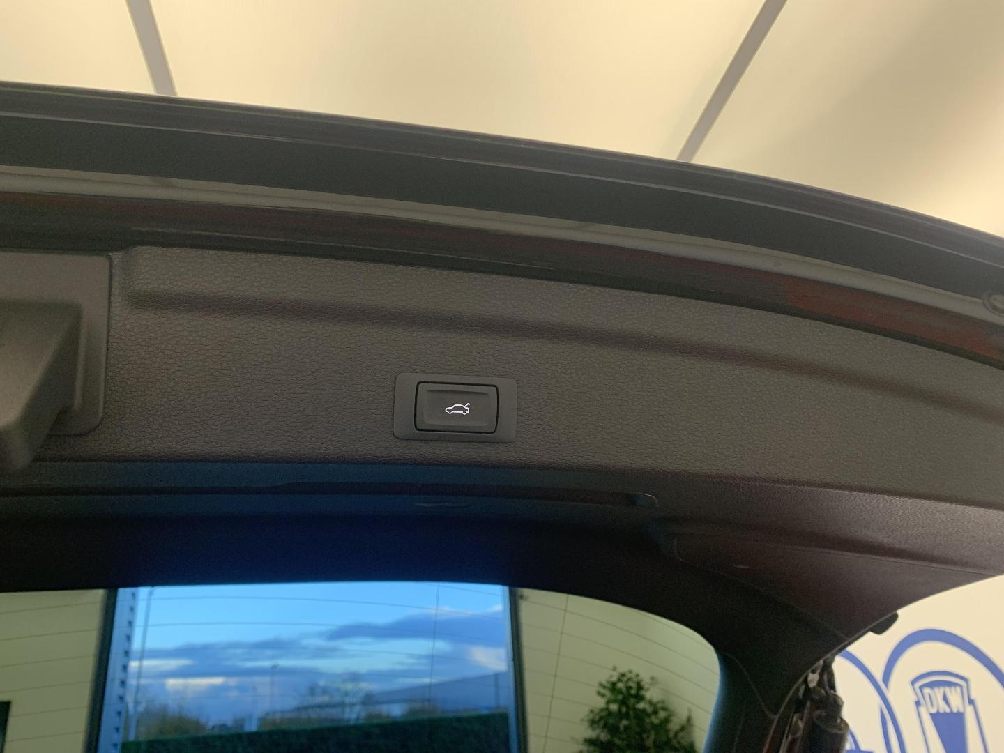 Image about Audi Q3 Sportback S line 35 TDI 110 kW (150 ch) S tronic