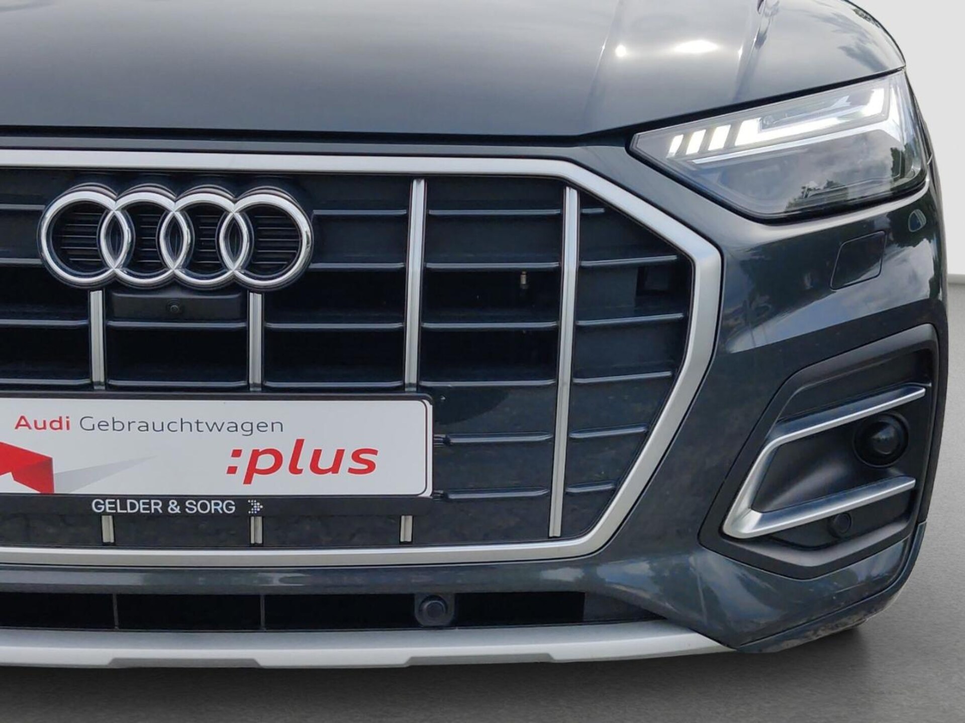 Audi Q5 SUV Advanced
