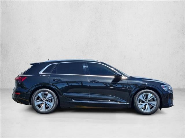 2024 Audi Q8 e-tron