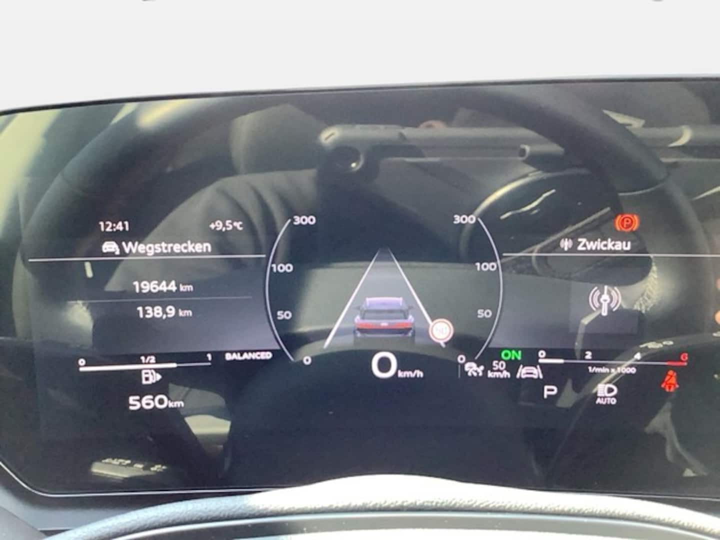 Bild über Audi A6 Avant TDI quattro 150 kW S tronic - für weitere Informationen kontaktieren Sie den Audi Partner