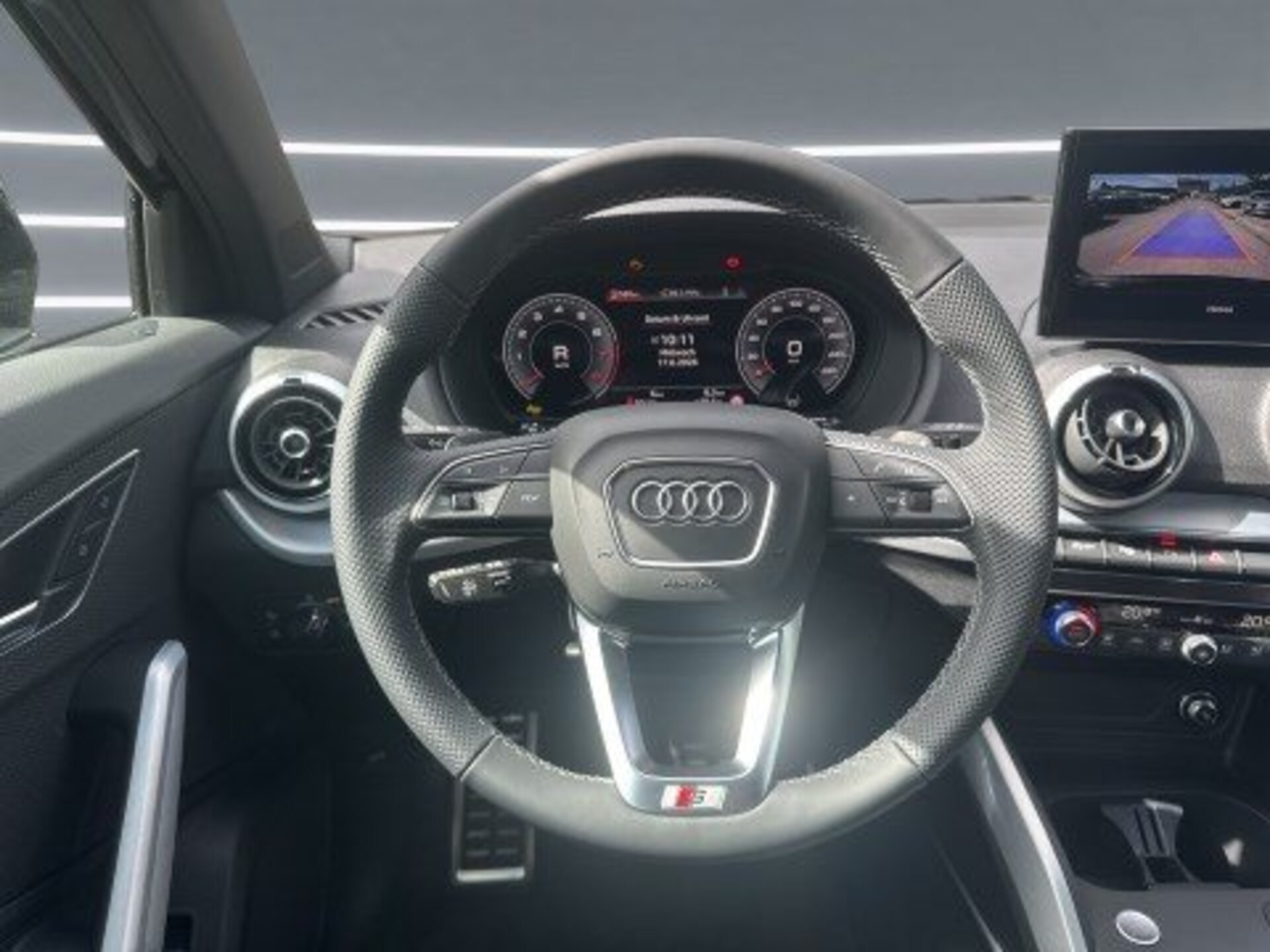 Audi Q2 S line
