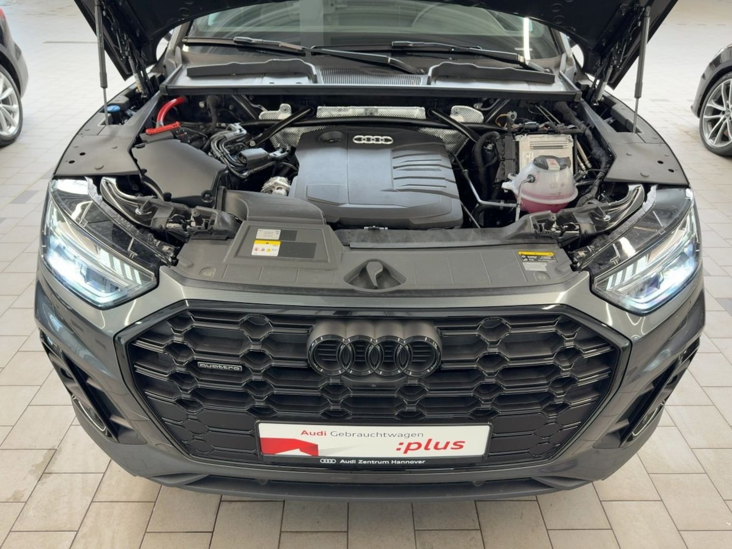 Bild über Audi Q5 40 TDI quattro 150 kW S tronic - für weitere Informationen kontaktieren Sie den Audi Partner
