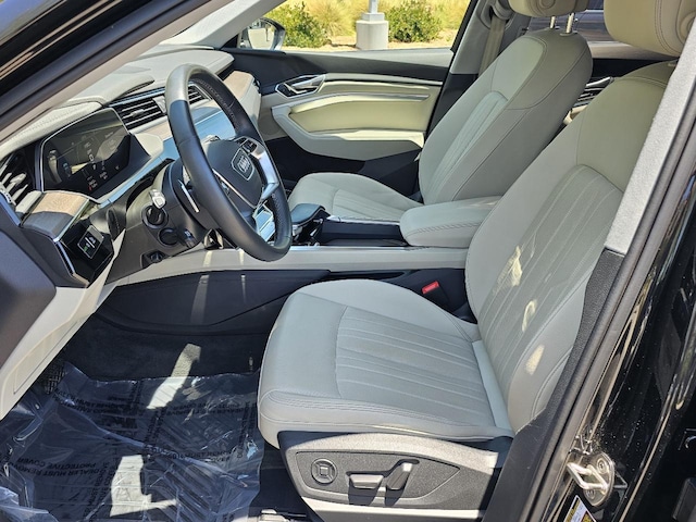 2024 Audi Q8 e-tron