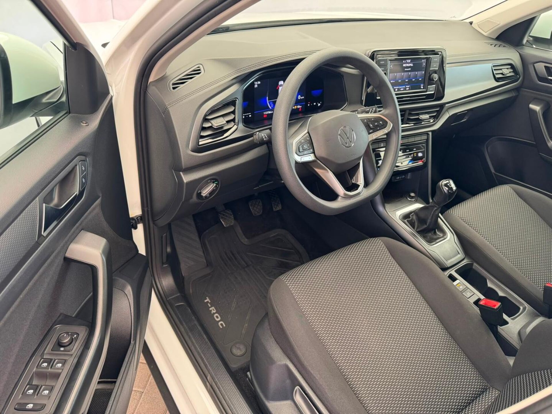 Volkswagen T-Roc Basis-Modell