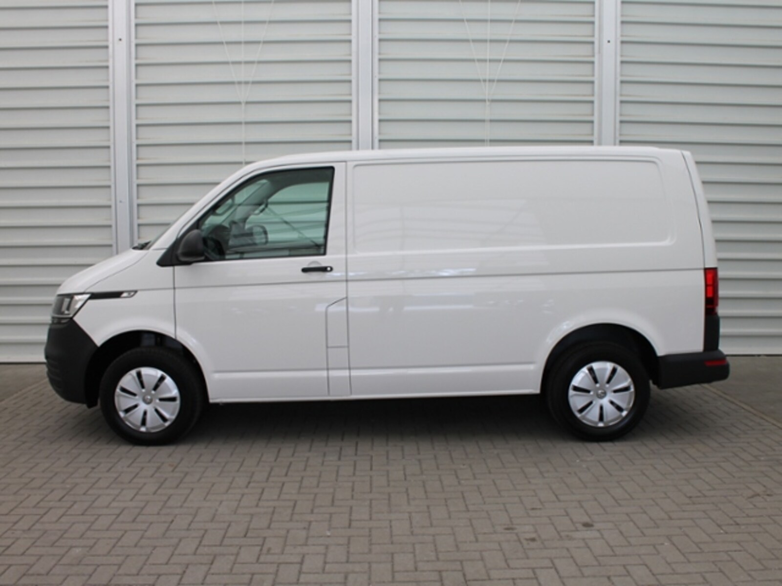 Volkswagen T6.1 Transporter Kasten kurzer Radstand – Bild 3
