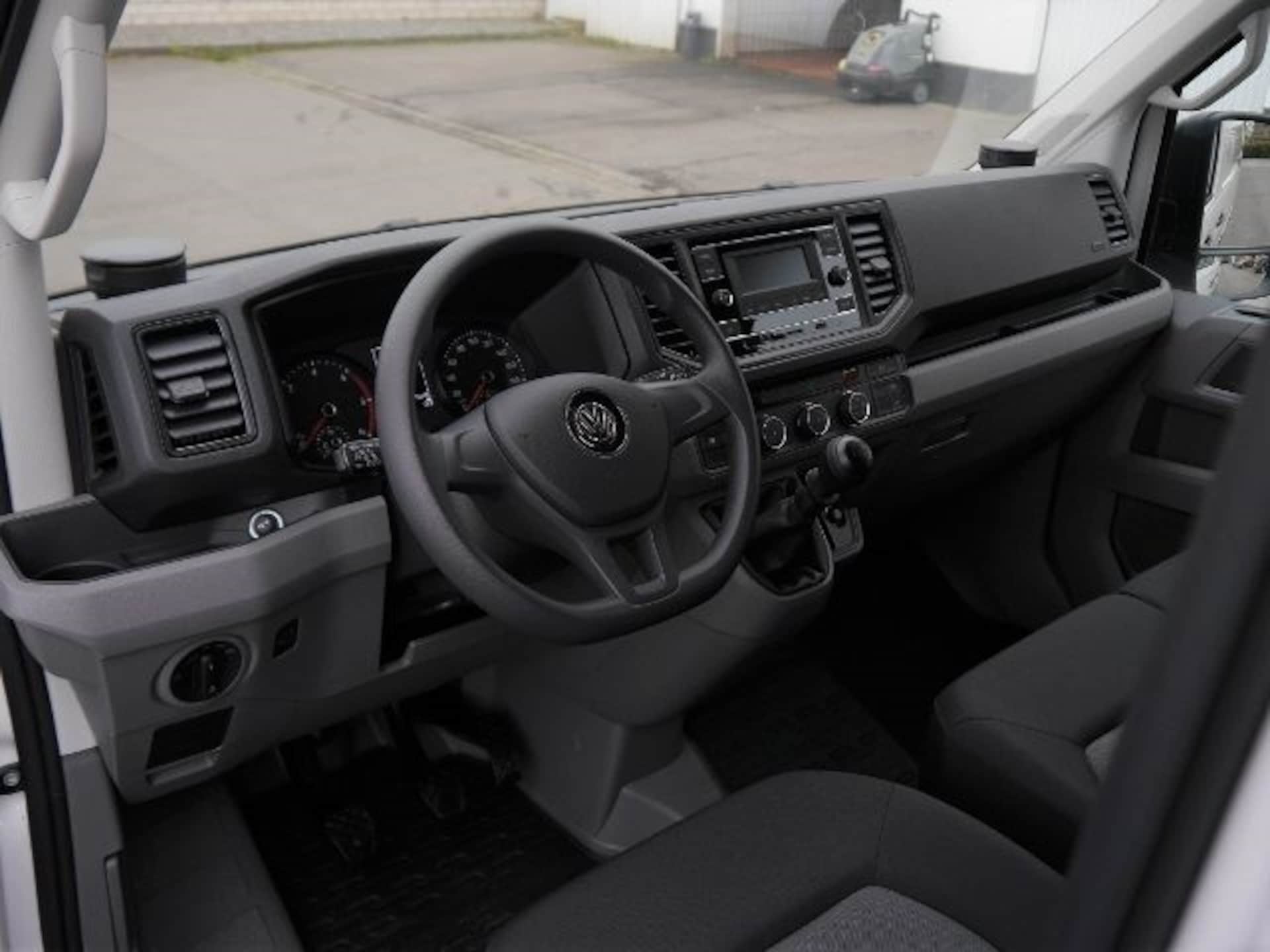 Volkswagen Crafter Kasten mittlerer Radstand