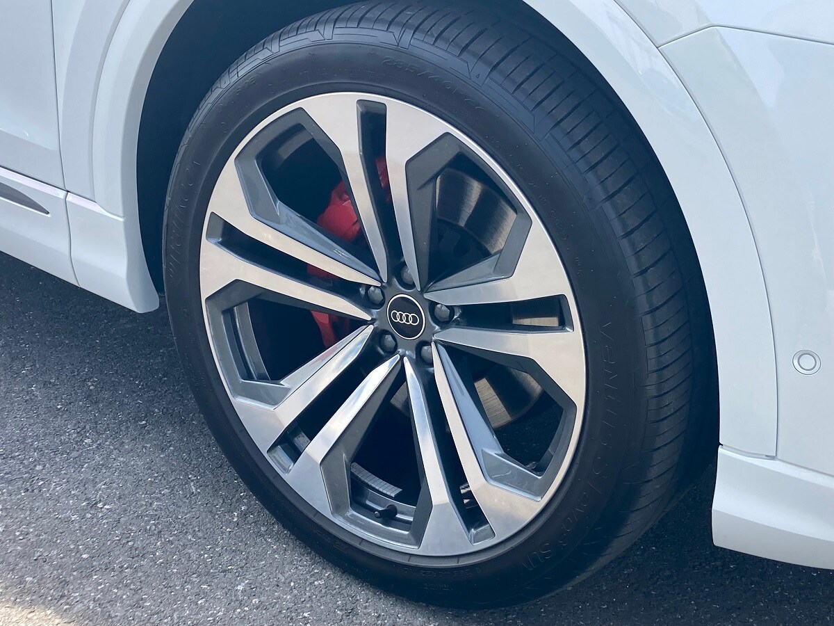 Image about Audi Q8 55 TFSI quattro S line 250(340) kW(PS) tiptronic