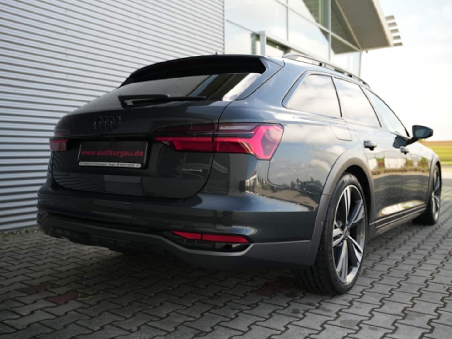 Bild über Audi A6 allroad quattro 55 TDI quattro tiptronic - für weitere Informationen kontaktieren Sie den Audi Partner