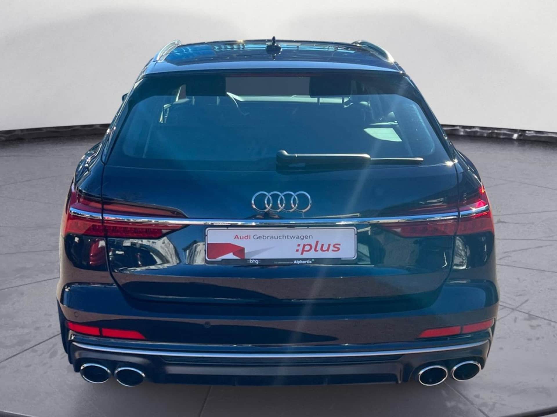 Audi S6 Avant