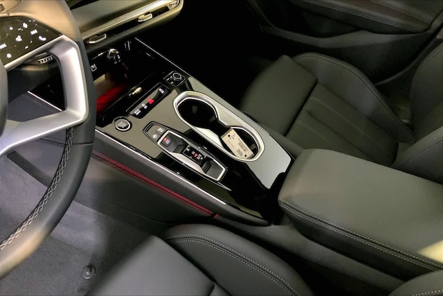 2026 Audi A6 Premium Plus - Photo 7