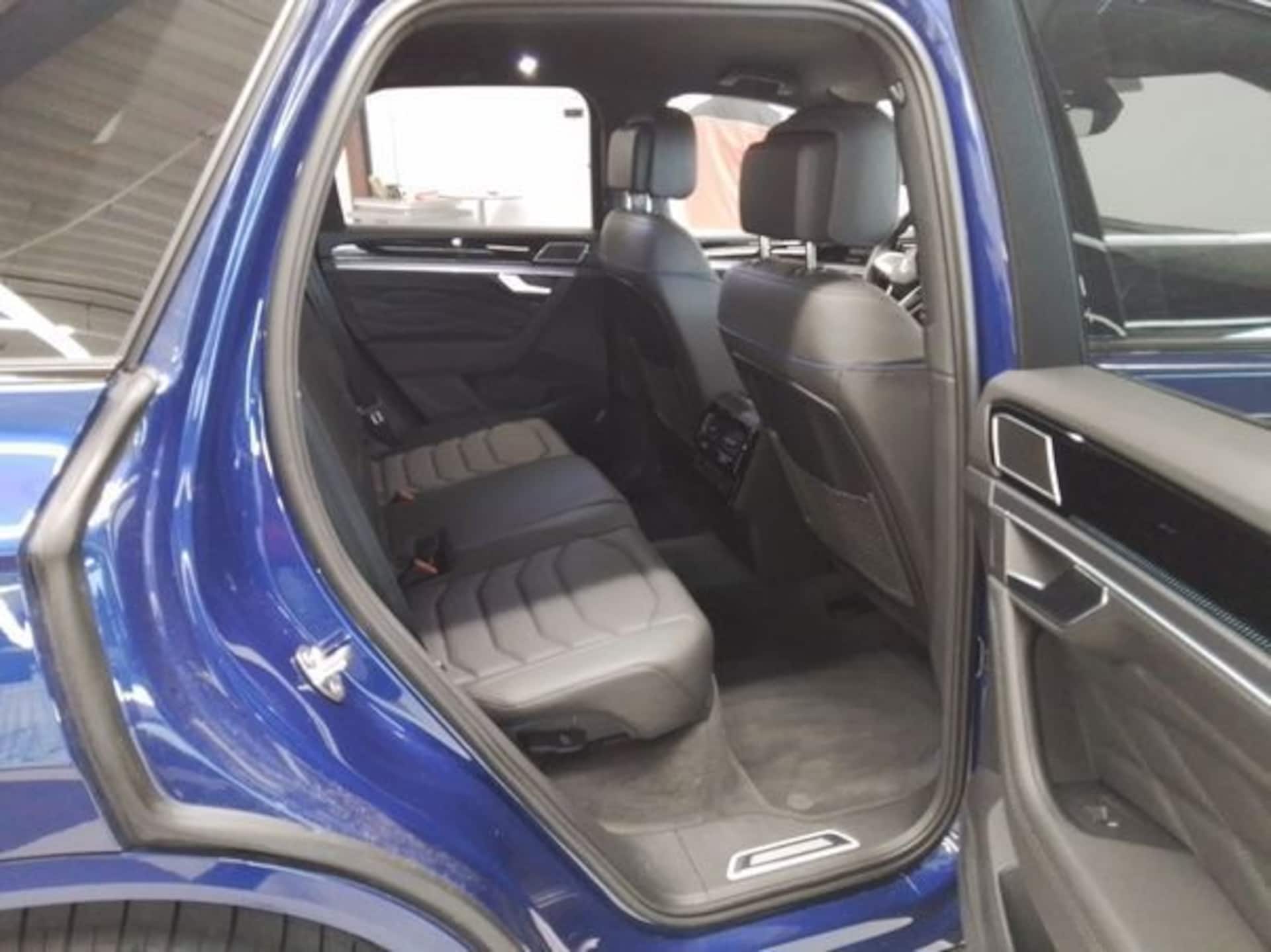 Volkswagen Touareg R