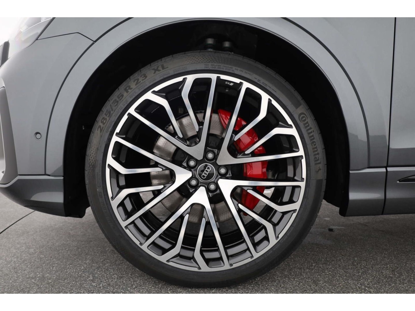 Bild über Audi Q8 SUV TFSI e S line business TFSI e quattro 360 kW tiptronic - für weitere Informationen kontaktieren Sie den Audi Partner