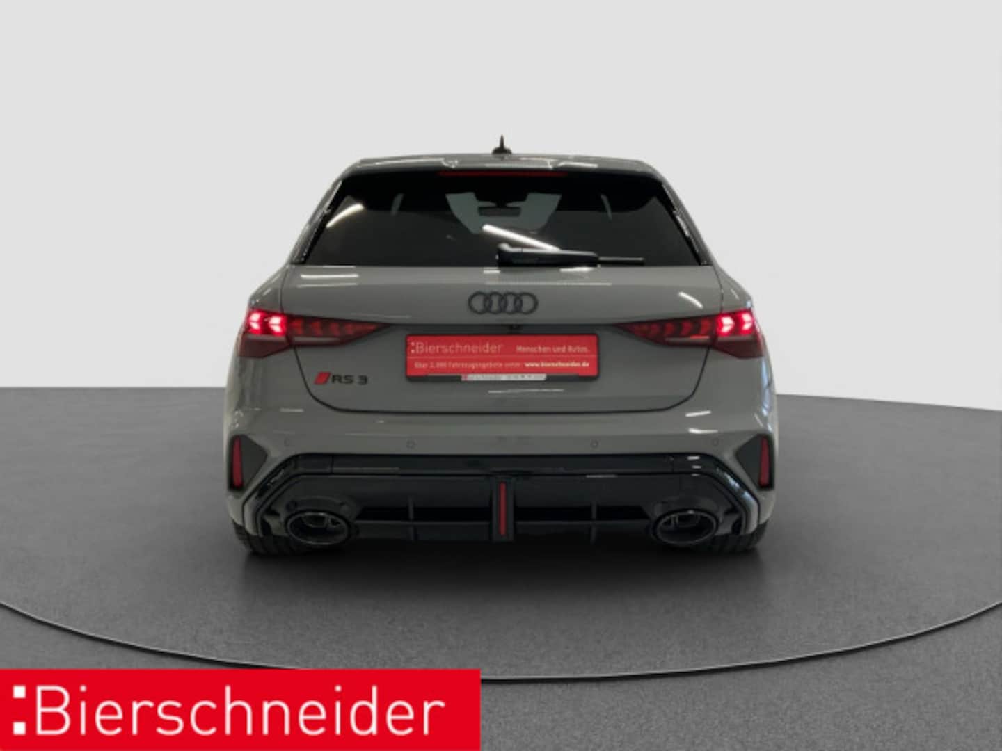 Bild über Audi RS 3 Sportback TFSI quattro 294 kW S tronic - für weitere Informationen kontaktieren Sie den Audi Partner