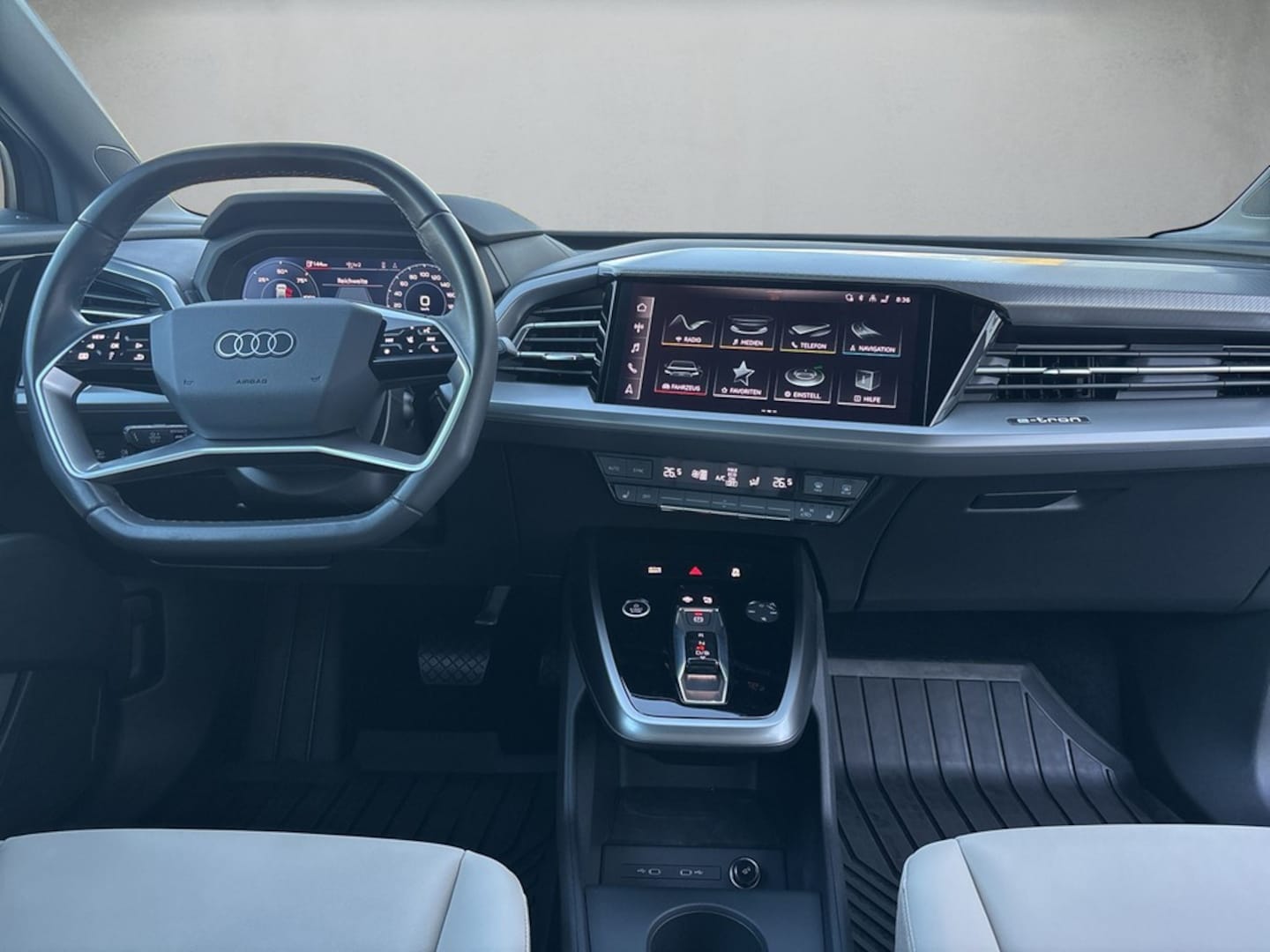 Bild über Audi Q4 e-tron 45 e-tron quattro - für weitere Informationen kontaktieren Sie den Audi Partner