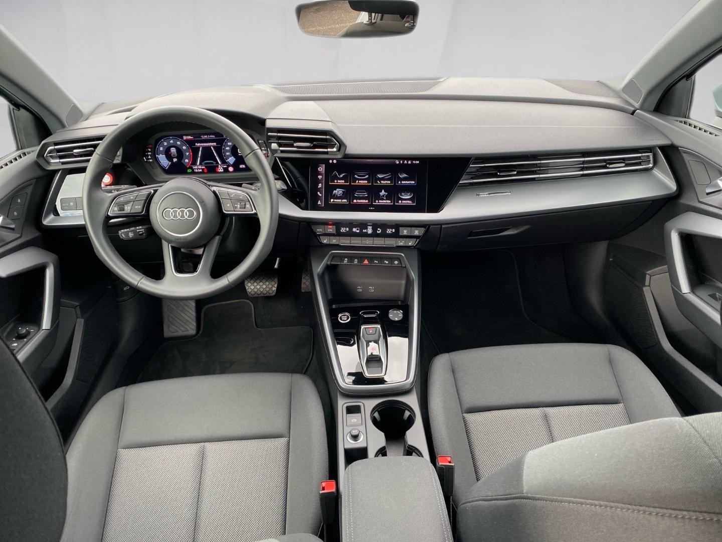 Bild über Audi A3 allstreet 35 TFSI S tronic - für weitere Informationen kontaktieren Sie den Audi Partner