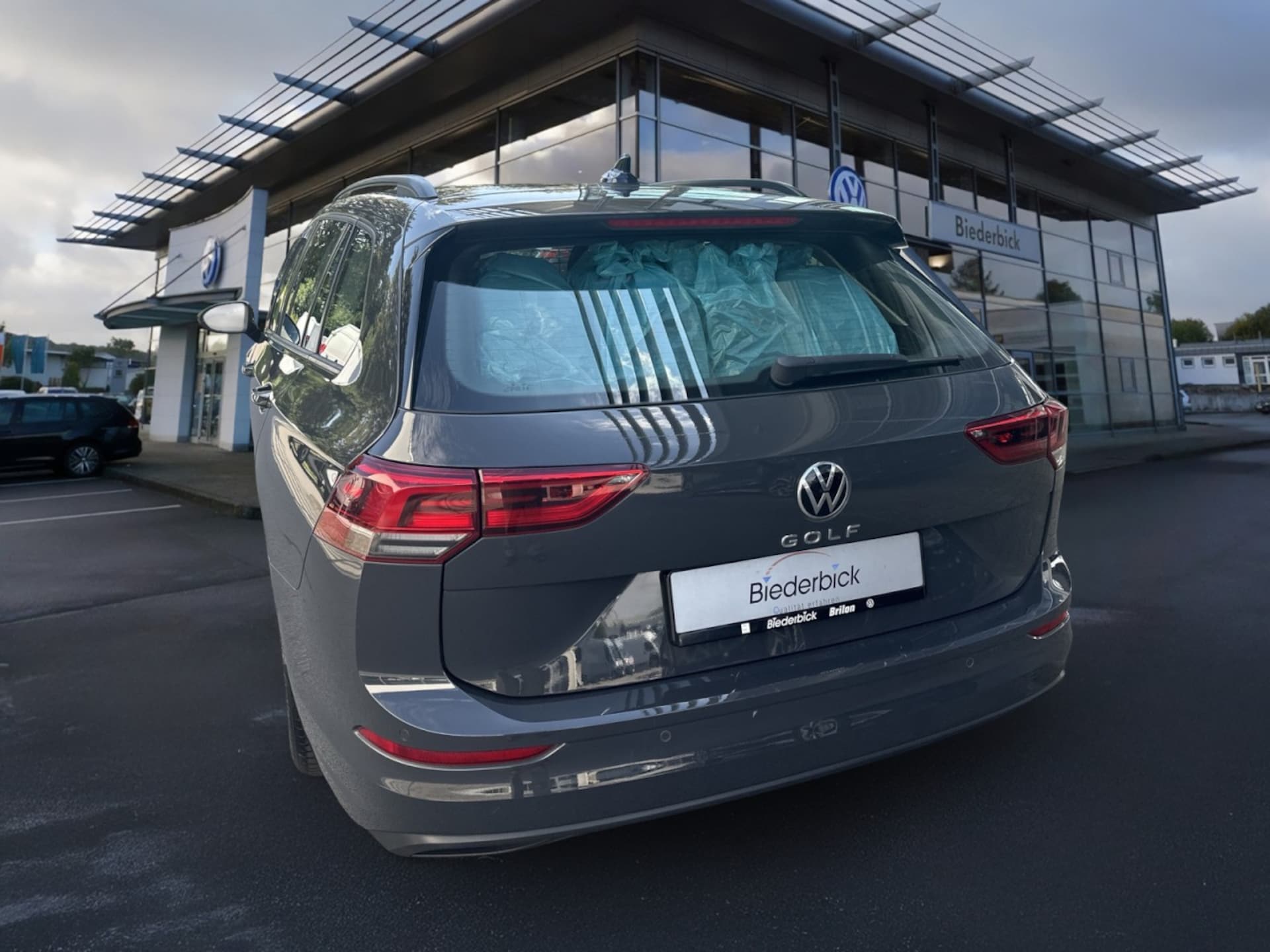 Volkswagen Golf Variant Life