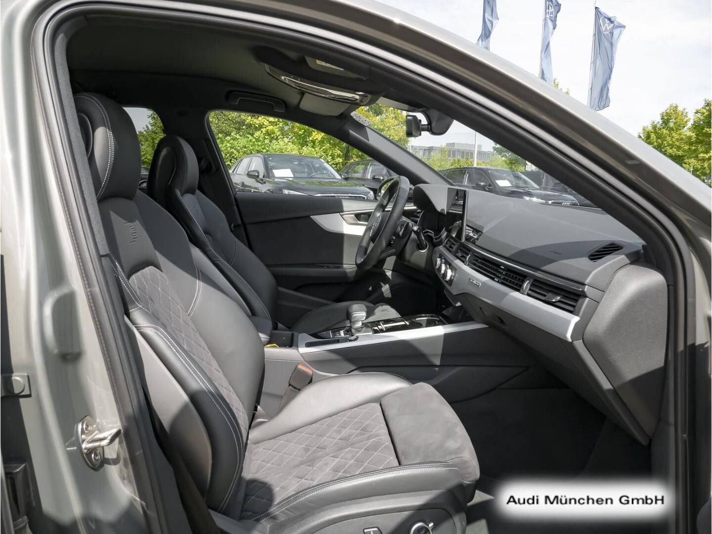 Bild über - für weitere Informationen kontaktieren Sie den Audi Partner