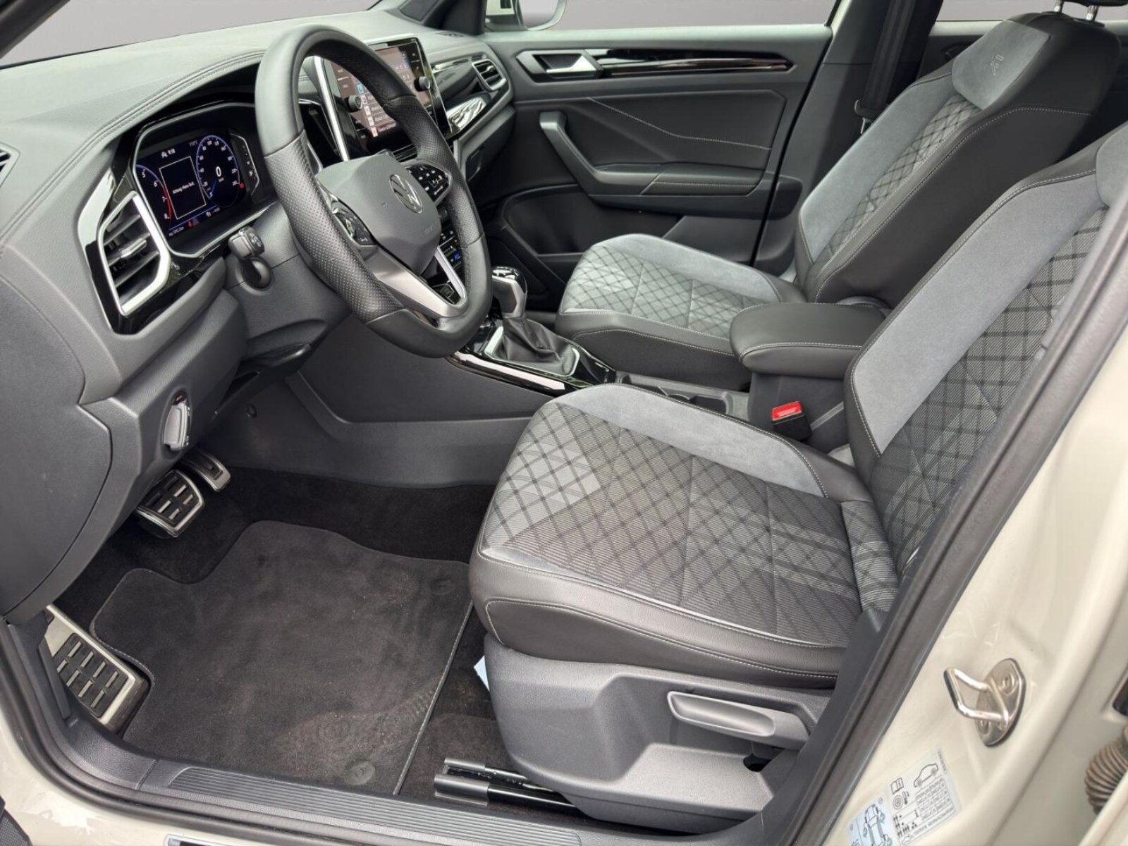 Volkswagen T-Roc – Bild 9