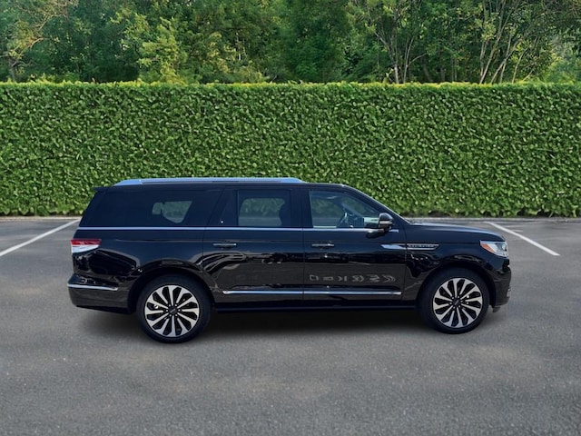 2022 Lincoln Navigator