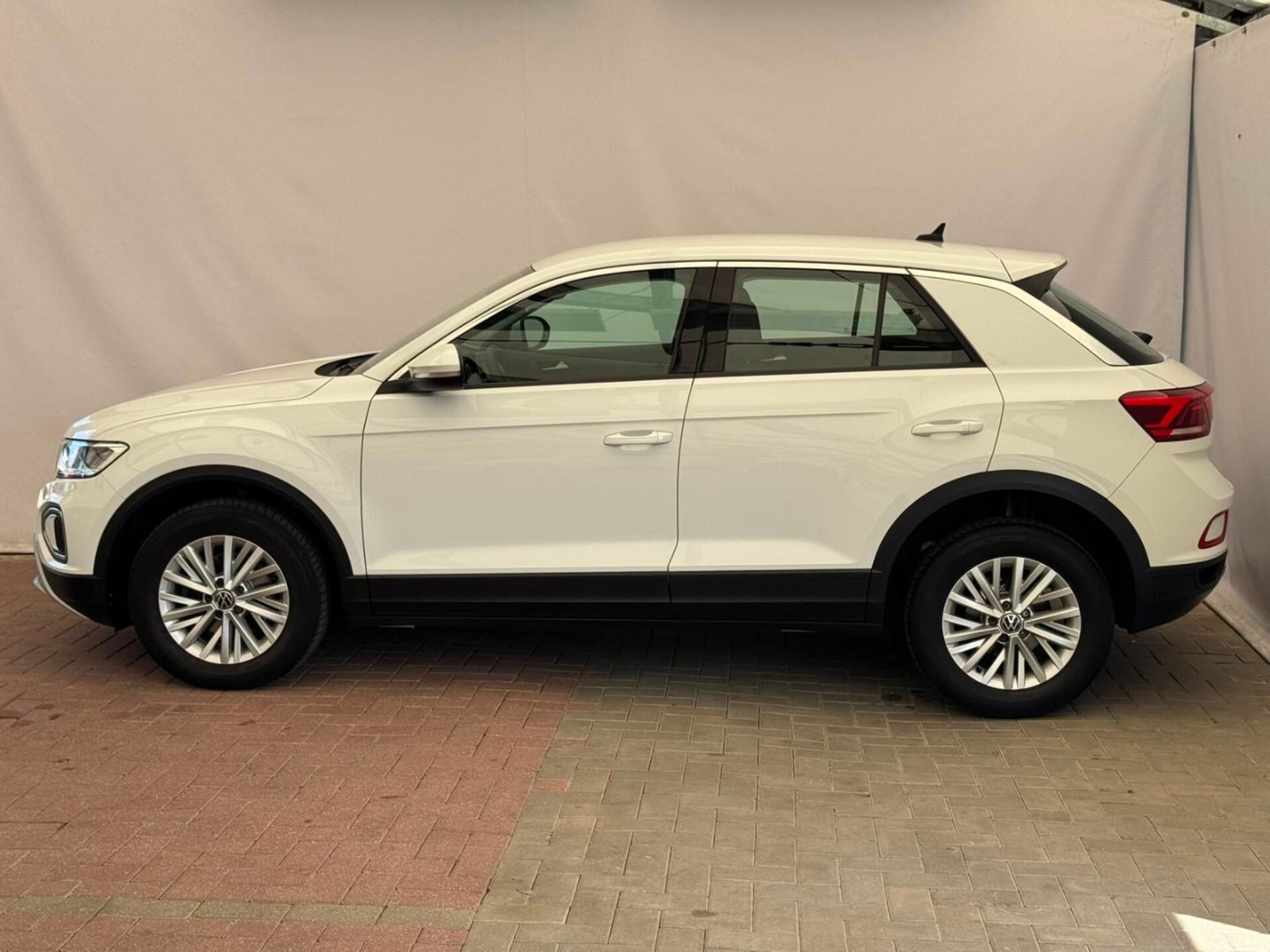 Volkswagen T-Roc Basis-Modell