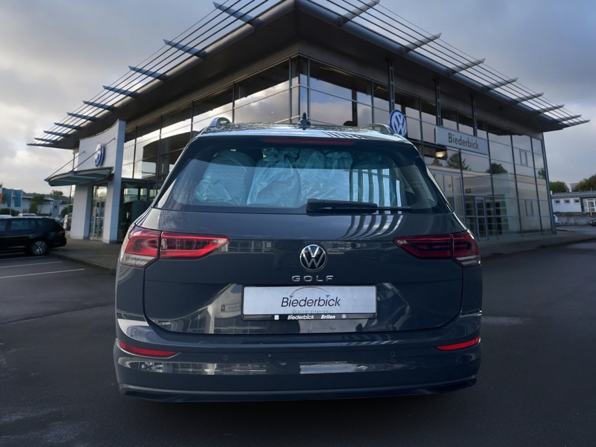 Volkswagen Golf Variant Life