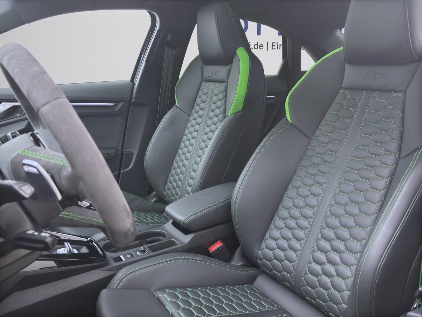 Image about Audi RS 3 Limousine TFSI quattro S tronic