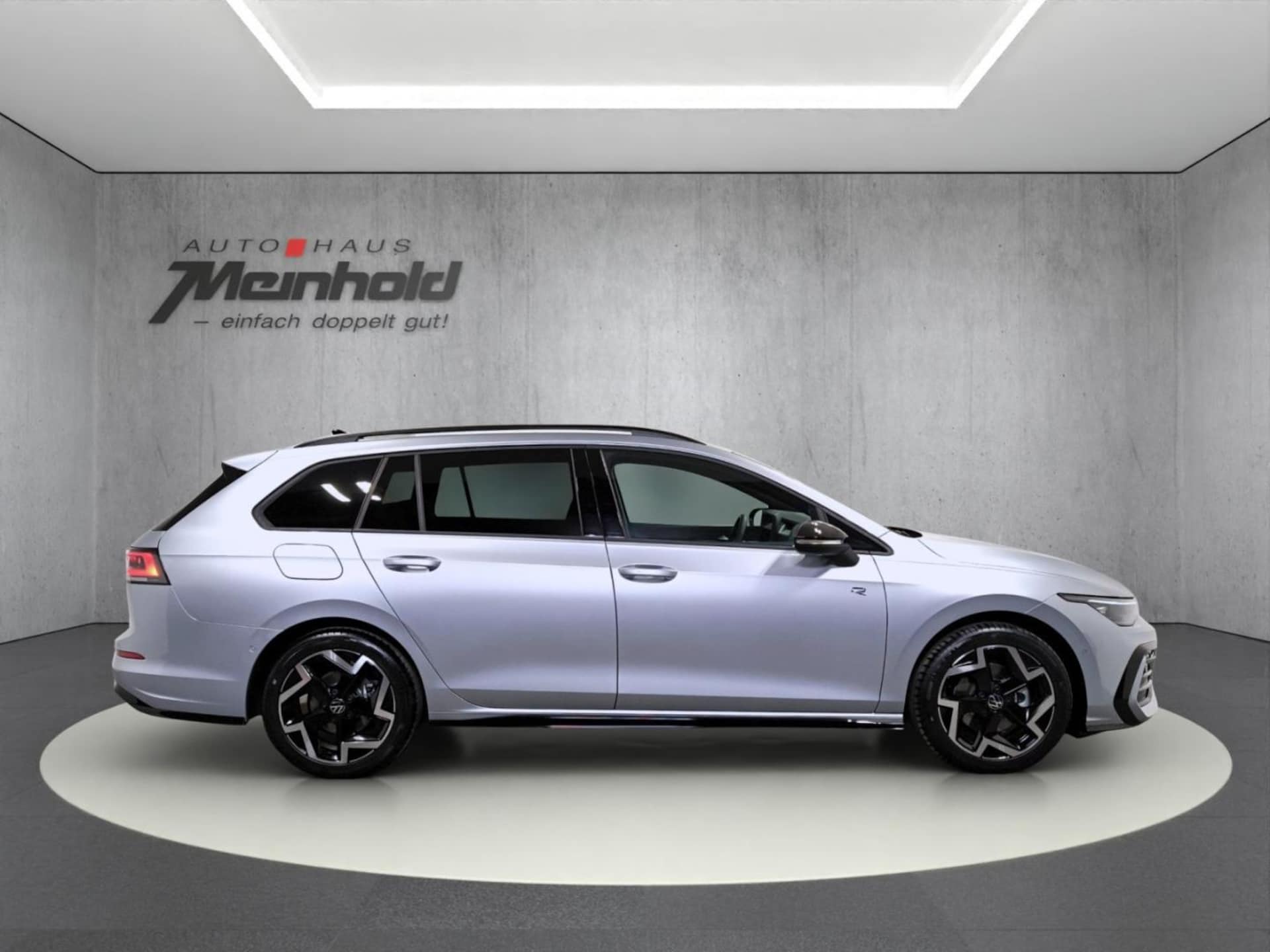 Volkswagen Golf Variant R-Line