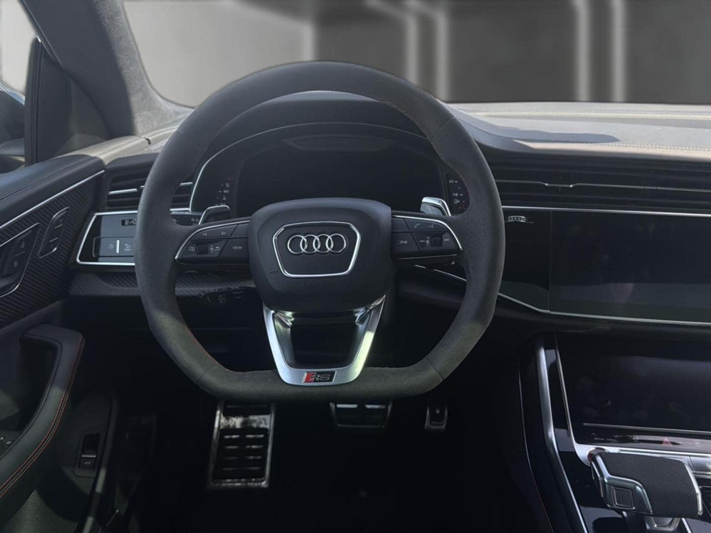 Bild über Audi RS Q8 TFSI quattro tiptronic - für weitere Informationen kontaktieren Sie den Audi Partner