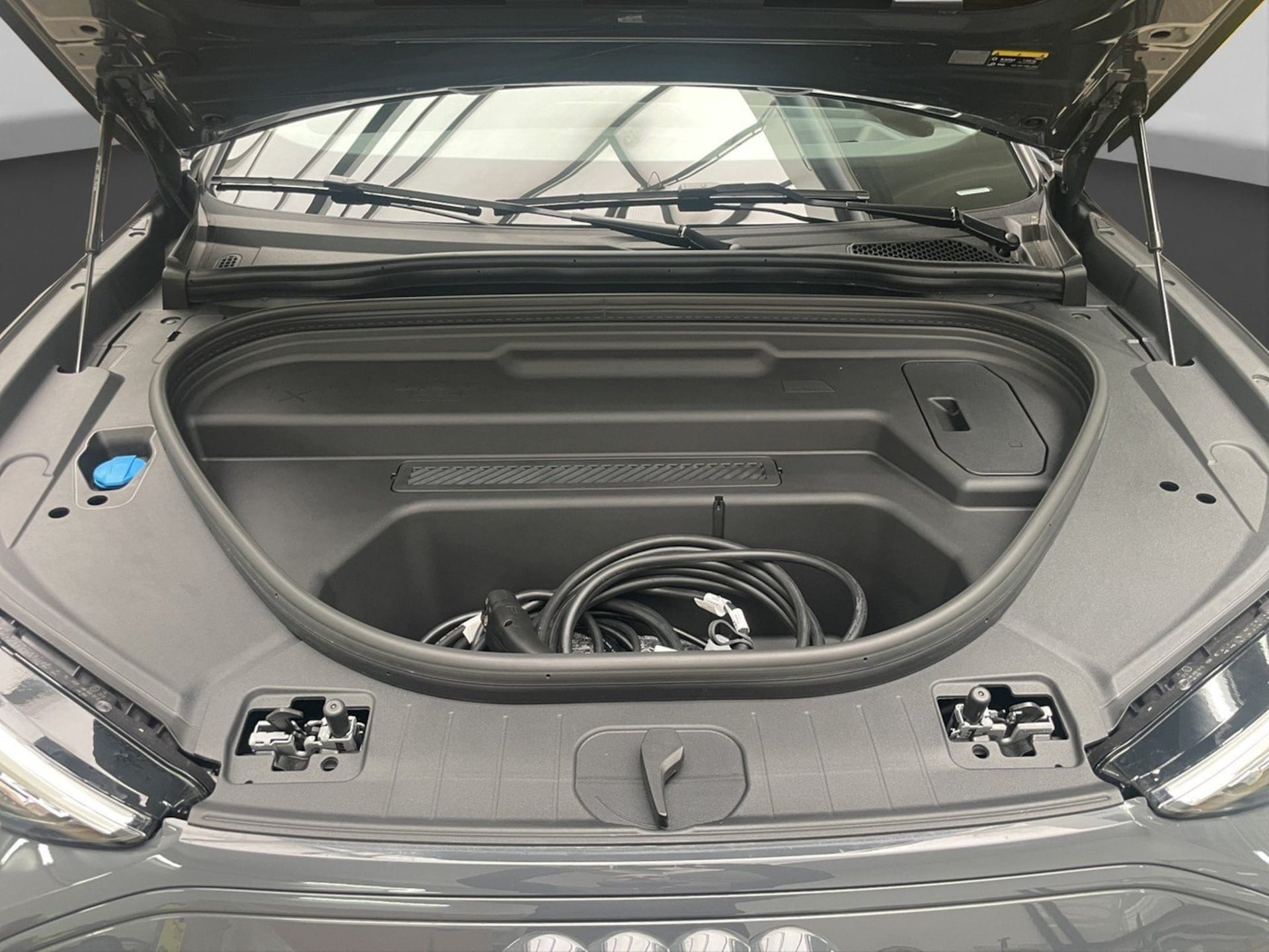 Audi Q6 SUV e-tron