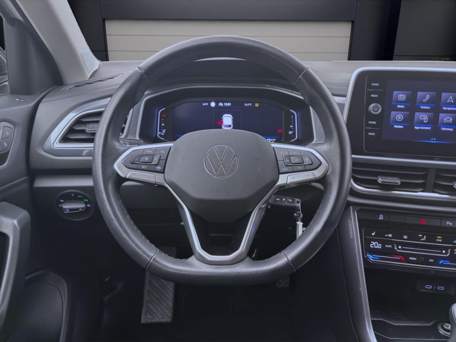 Volkswagen T-Roc – Bild 12