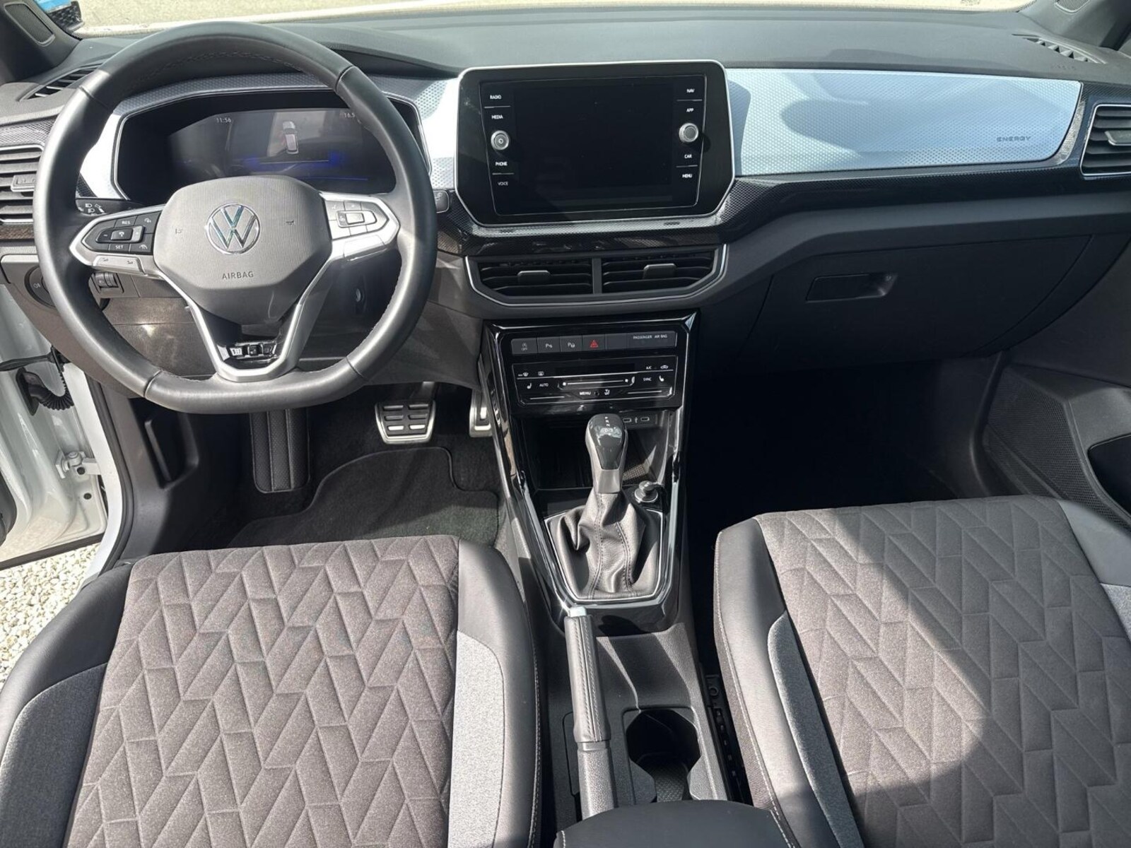 Volkswagen T-Cross – Bild 11