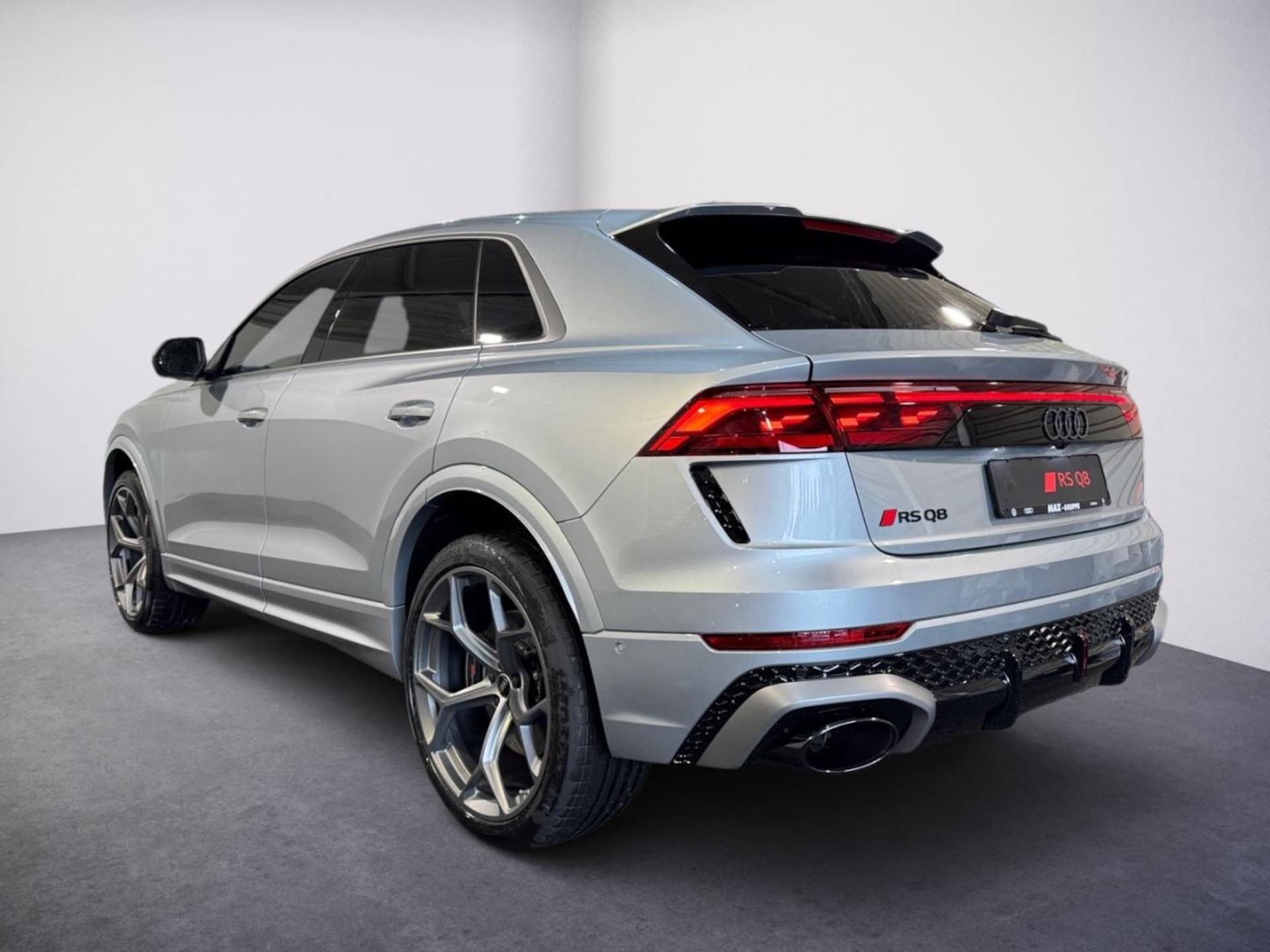 Audi RS Q8 SUV performance