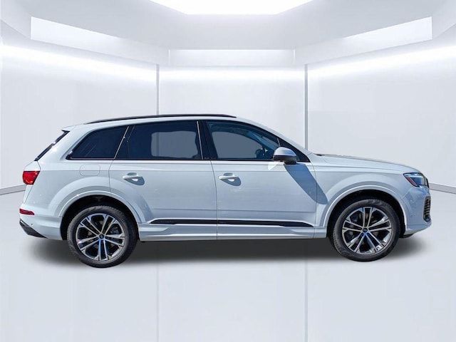 2026 Audi Q7 Premium - Photo 12