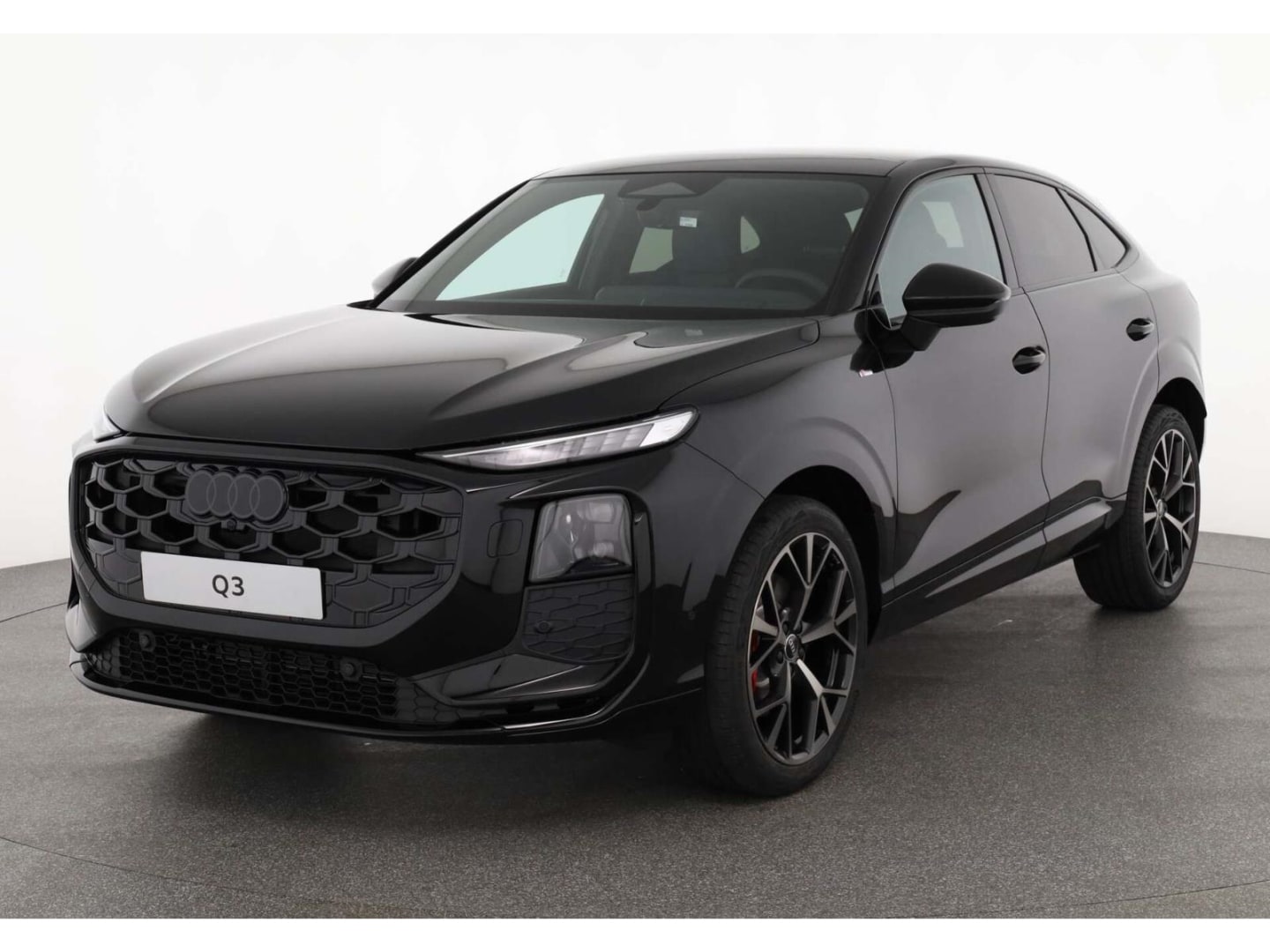 Bild über Audi Q3 Sportback TFSI quattro 195 kW S tronic - für weitere Informationen kontaktieren Sie den Audi Partner