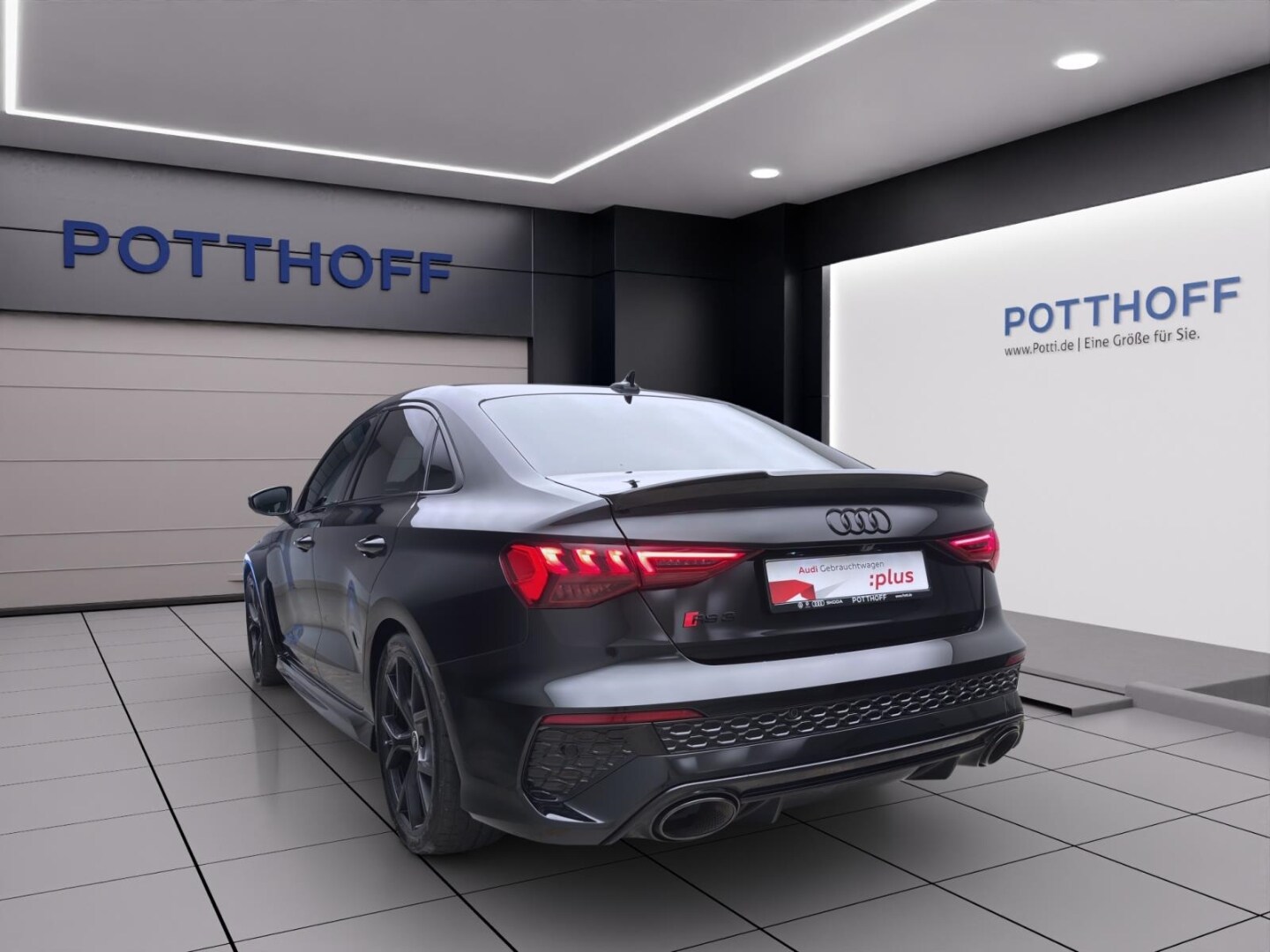 Image about Audi RS 3 Limousine TFSI quattro S tronic