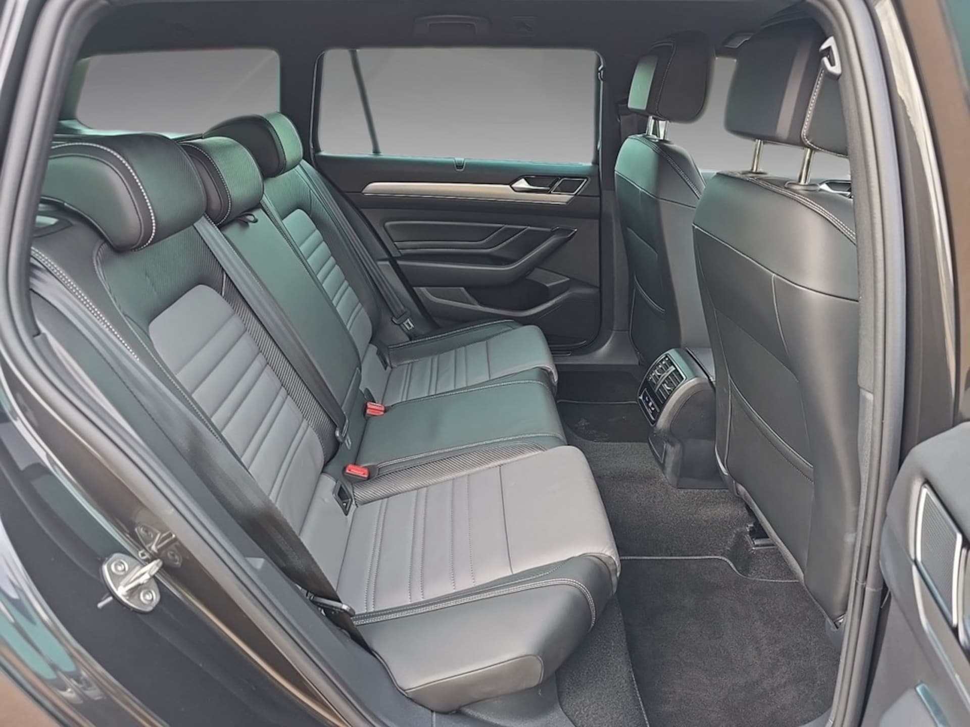 Volkswagen Passat Variant Elegance