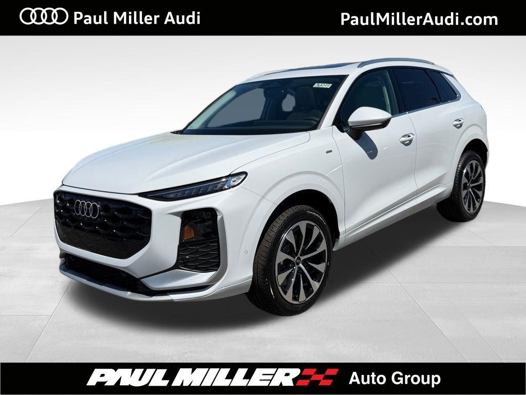 2026 Audi Q3 S line quattro's photo