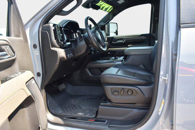 2024 Chevrolet Silverado 2500HD ZR2 - Photo 14