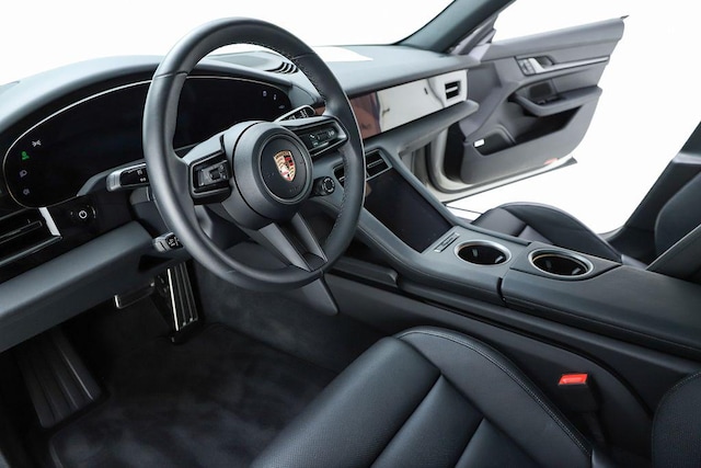 2026 Porsche Taycan