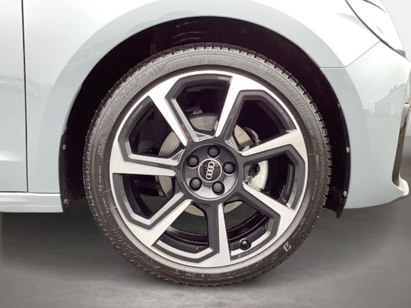 Bild über Audi A1 Sportback advanced 30 TFSI S tronic - für weitere Informationen kontaktieren Sie den Audi Partner