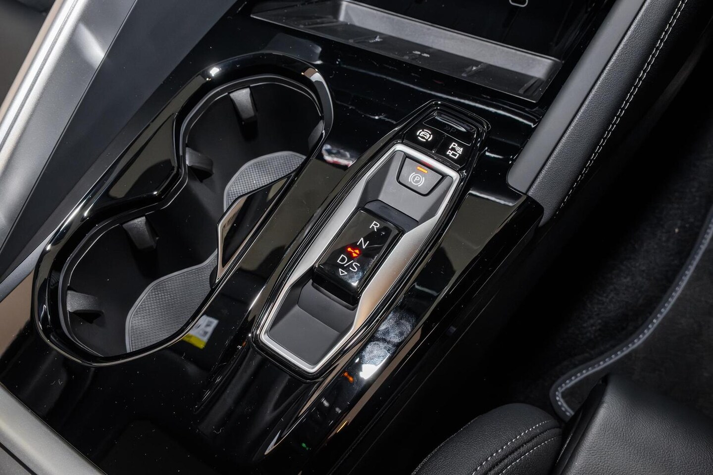 Image about Audi Q5 Sportback e-hybrid quattro S tronic