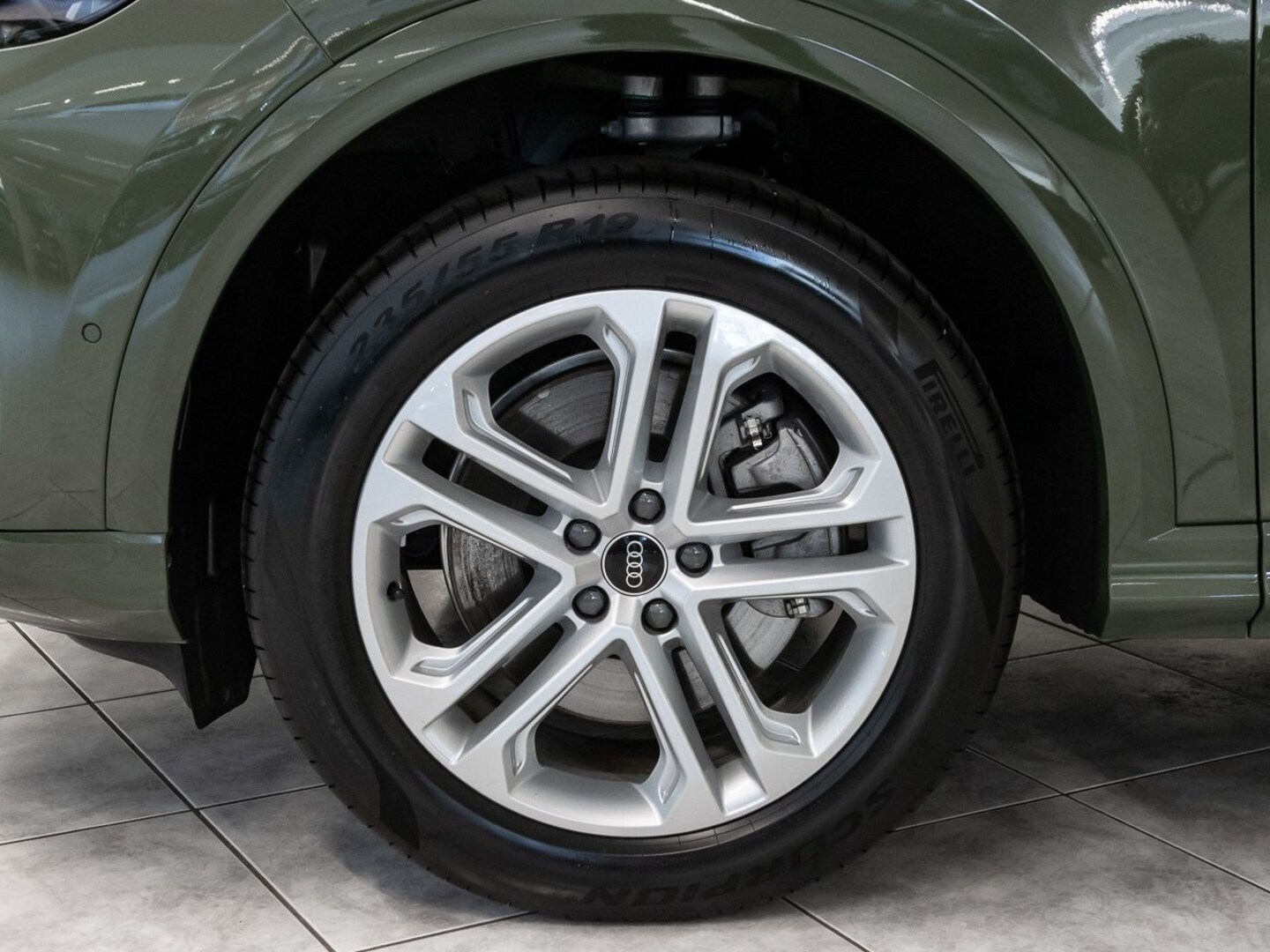 Bild über Audi Q5 Sportback TDI quattro 150 kW S tronic - für weitere Informationen kontaktieren Sie den Audi Partner