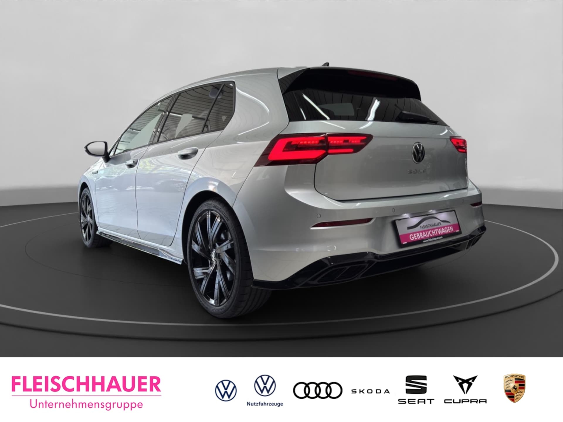 Volkswagen Golf R-Line