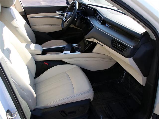 2022 AUDI E-TRON - Image 31