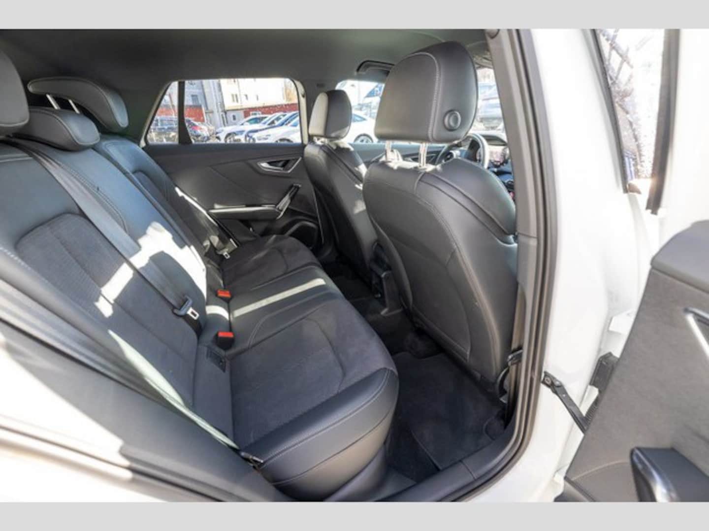 Bild über Audi SQ2 TFSI quattro S tronic - für weitere Informationen kontaktieren Sie den Audi Partner