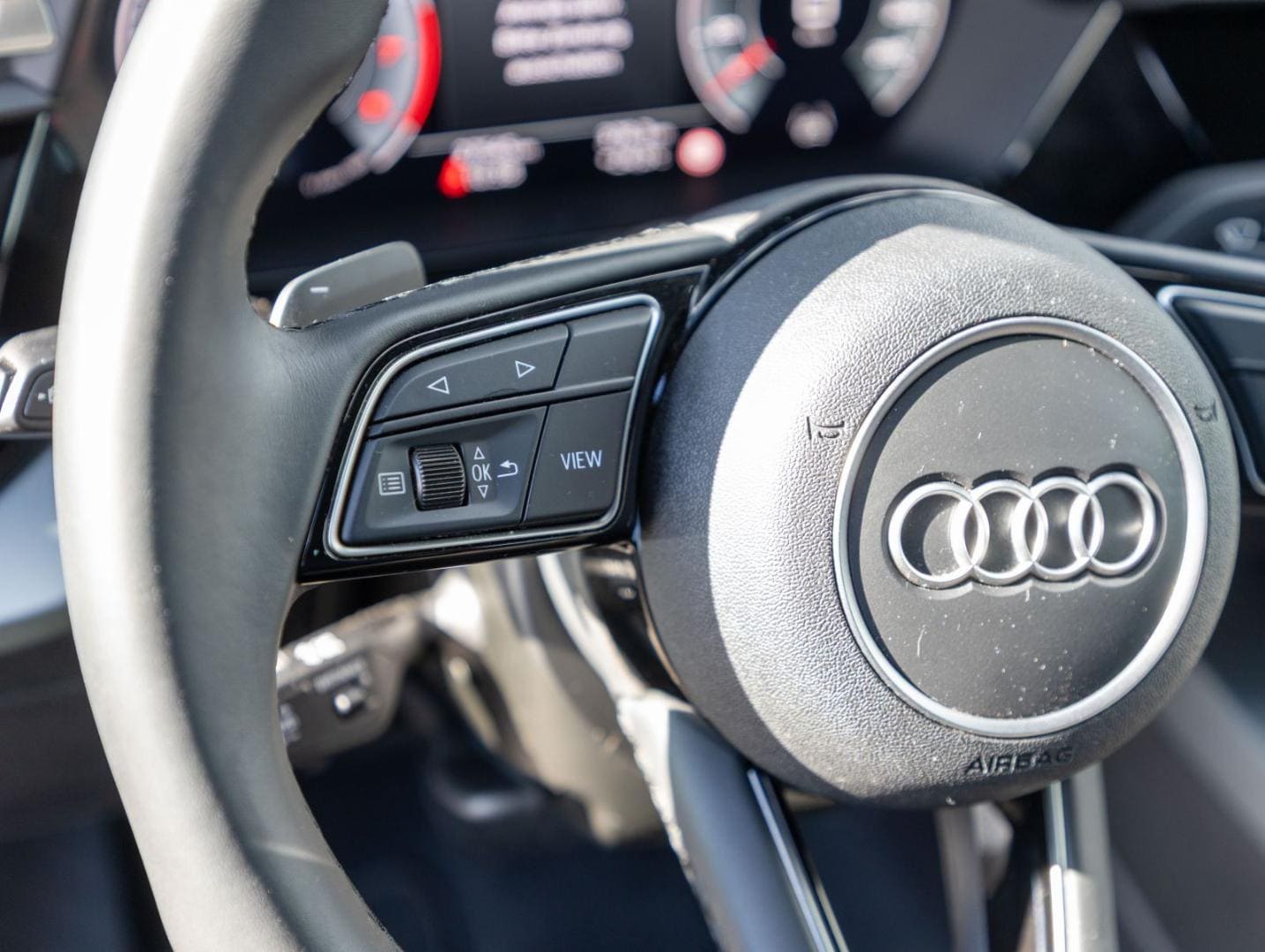 Bild über Audi A3 Sportback TFSI 110 kW S tronic - für weitere Informationen kontaktieren Sie den Audi Partner